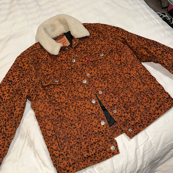 Leopard Print Levi’s Jacket - Picture 1 of 4